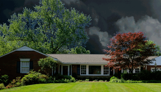 hurricane-coming-trees-house